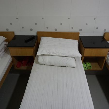 Mei Lam Guest House Hong Kong Exterior photo